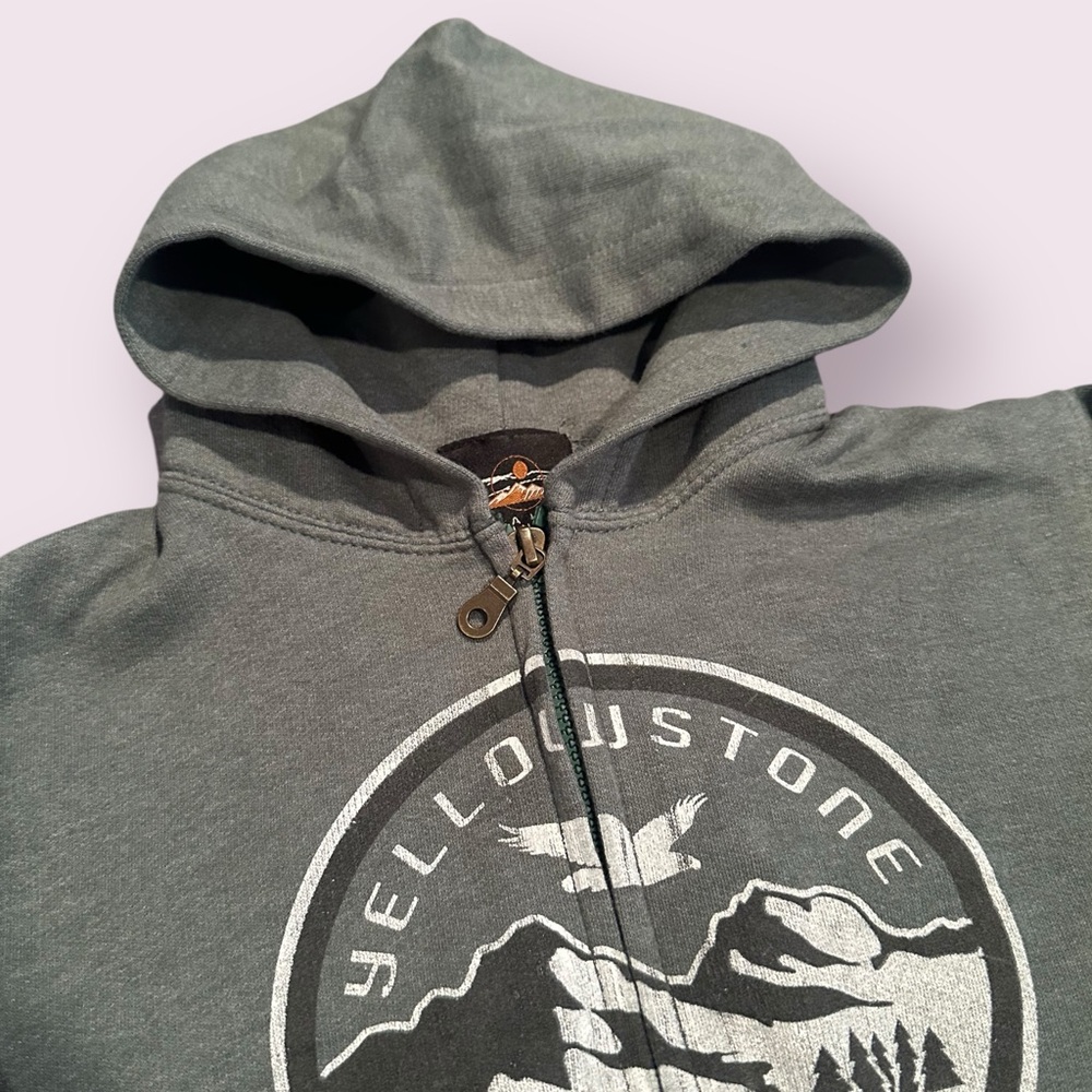 Kids Forest Green Zip Front Hoodie with Yellowstone National Park Graphic Sz 6/8 - Picture 4 of 6